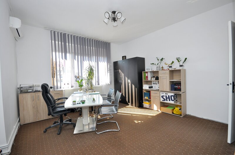 Universitate vanzare apartament 4 camere suprafata 117 mp