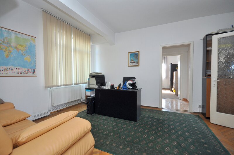 Universitate vanzare apartament 4 camere suprafata 117 mp